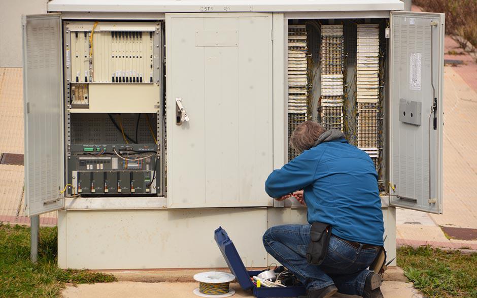 recherche travail électricien bâtiment Persan